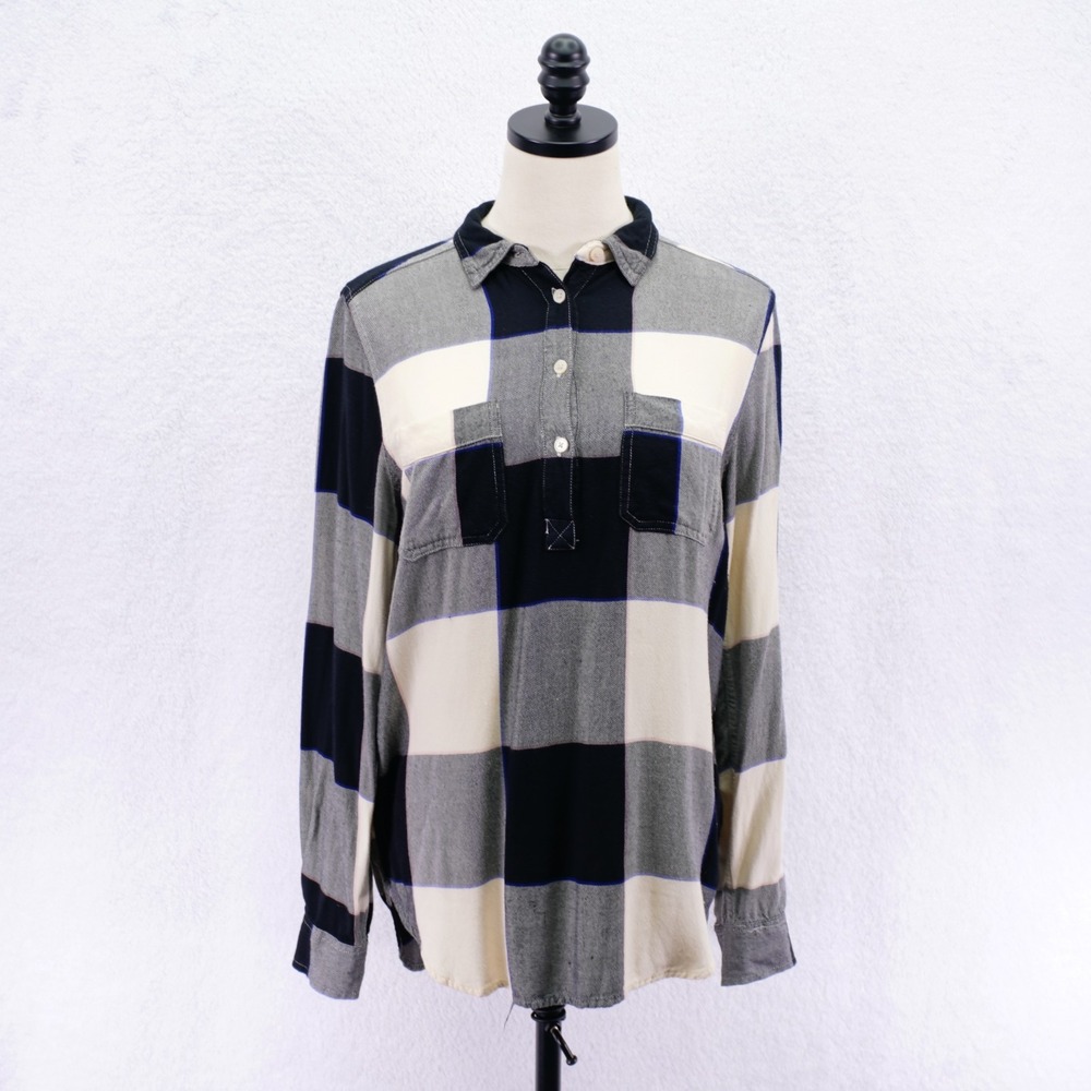 Universal Thread -Small- Gray White Flannel Plaid Collared Shirt 1/4 Button